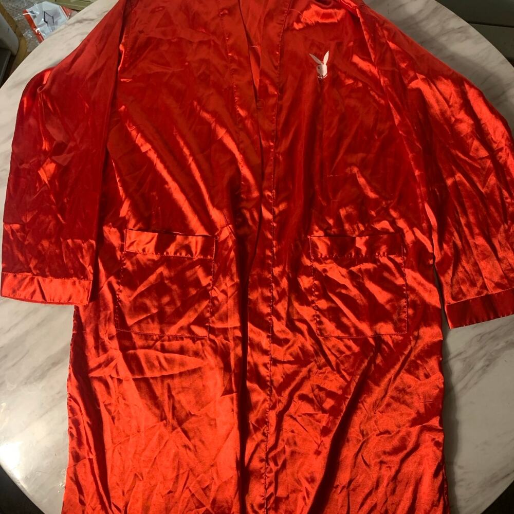 Playboy Robe - Picture 2 of 6